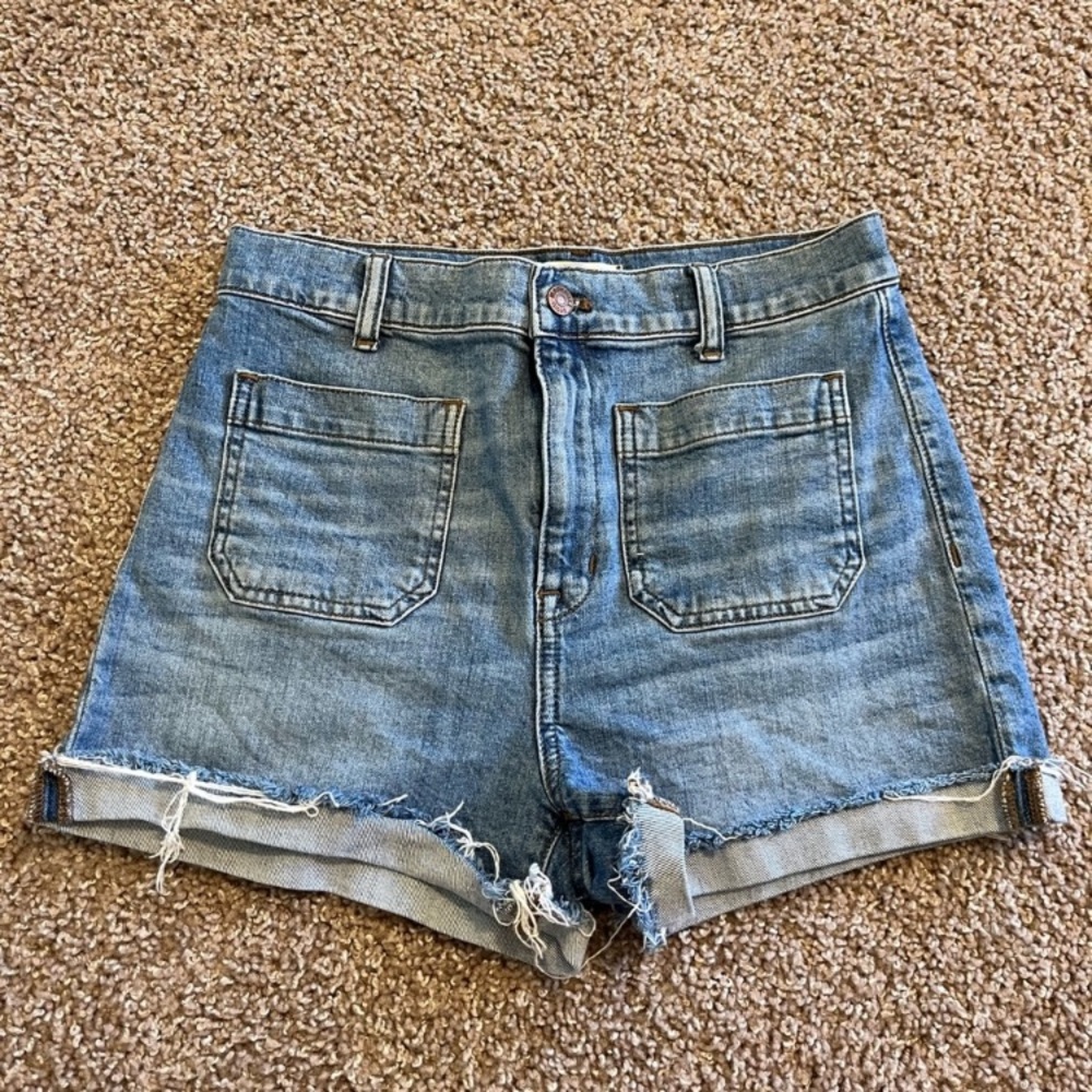 Madewell patch pocket high-rise denim shorts